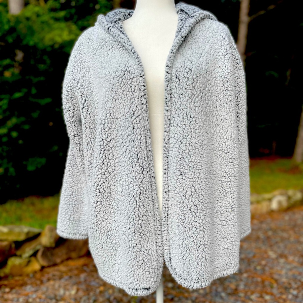 Secret Treasures XL Ladies Faux Fur Coat 💖